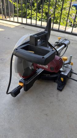 Chicago Electric 10" Compound Sliding Miter Saw