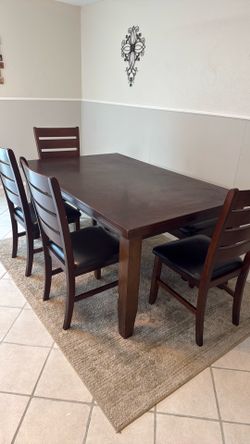 Kitchen table