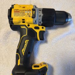 Dewalt 20V Hammer-Drill XR - New $130