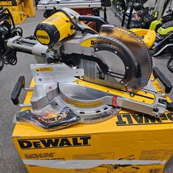 DEWALT CORDED  DWS780 12" SLIDING MITER SAW
