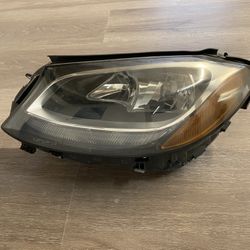 Mercedes C300 Left Headlight 