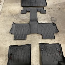 2021 GMC Acadia Floor Liner