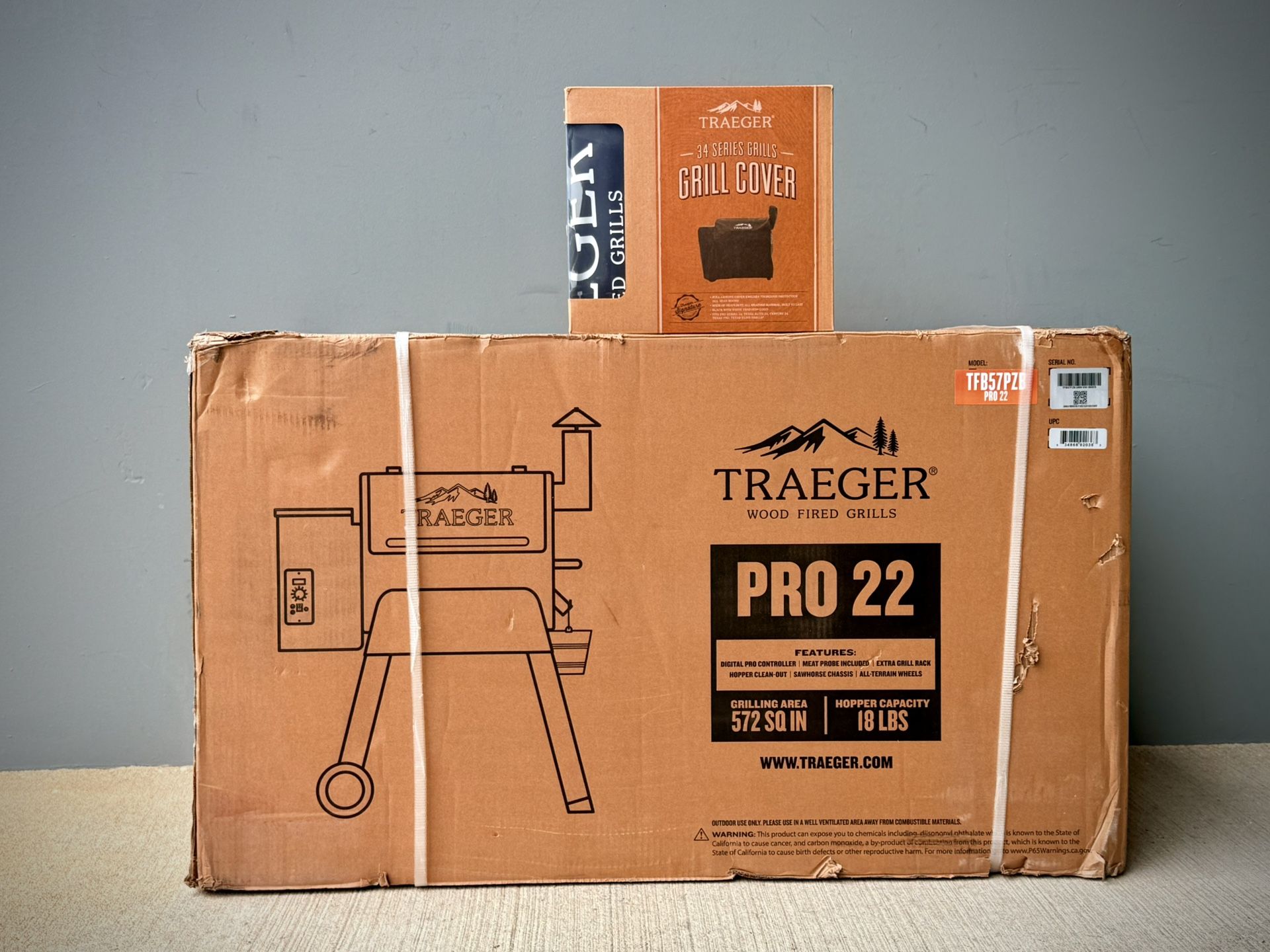 Brand new Traeger Pro Series 22-Pellet Grill and Smoker in Bronze cover included. 