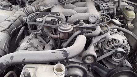 2004 Ford mustang engine or transmission 3.9liter rwd good engine trans low miles