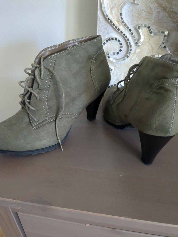 Army Green Suede Heel Boots Size 12