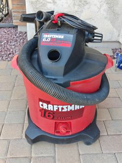 16G Wet/Dry ShopVac with attachments