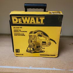 NEW Dewalt Jigsaw Kit DW331K Corded