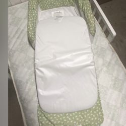 BABY DELIGHT SNUGGLE NEST -GREEN -- PORTABLE INFANT SLEEPER just open for pics