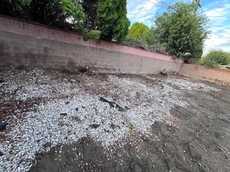 Free gravel / garden rocks