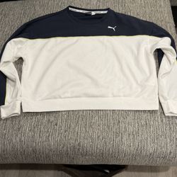 Women’s Puma Sweatshirt