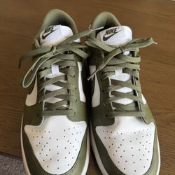 Nike Dunk Olive 