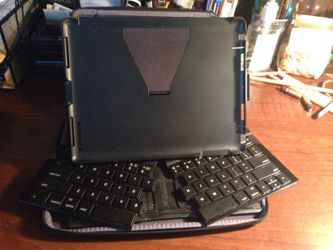 Logitech flip keyboard for iPad 1