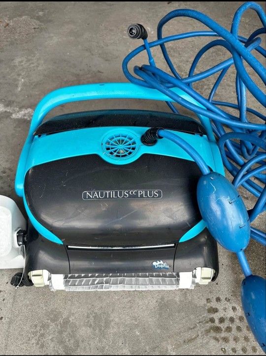 Dolphin-Pool-Cleaner