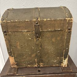 Vintage Trunk