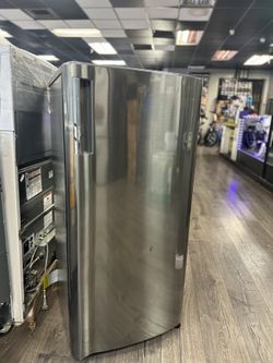 LG Single Door Refrigerator (Take It Home In Payments/Llevalo A Casa En Pagos)
