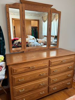 Amish made bedroom set