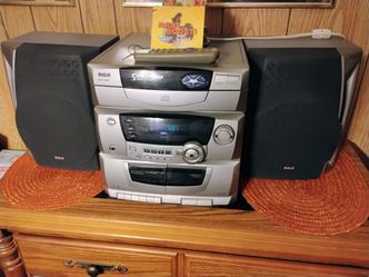 RCA  5-Disc Changer Stereo System with Speakers-$5