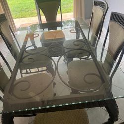 Dining table set