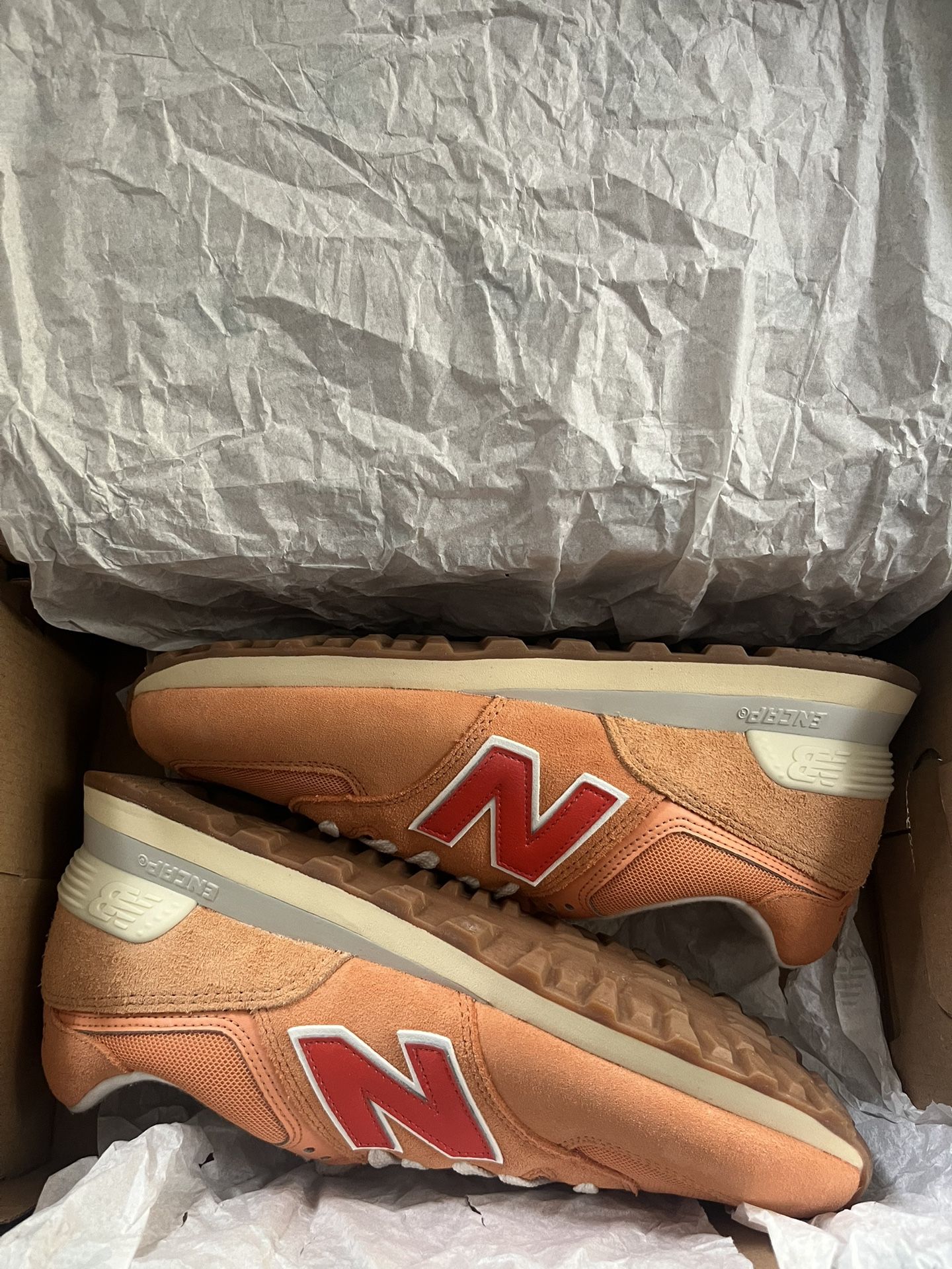 Women’s New Balance 574 Copper/ Neo Flame Size 11 Us W