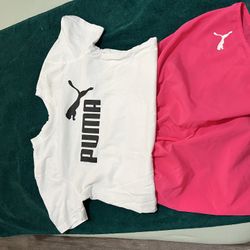 Puma T-shirt / Puma Pink Shorts 