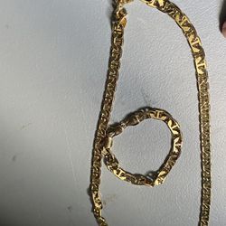 Wrist Chain And Chain Gold Poured 