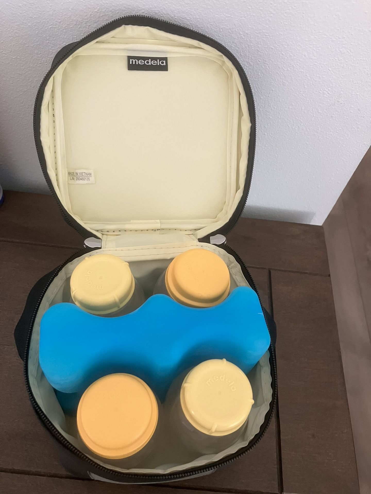 Breastmilk Cooler