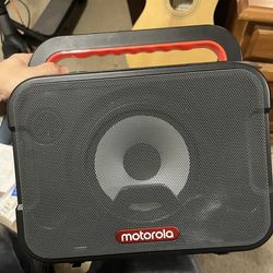 Motorola Sonic Maxx 810 Portable Bluetooth Speaker