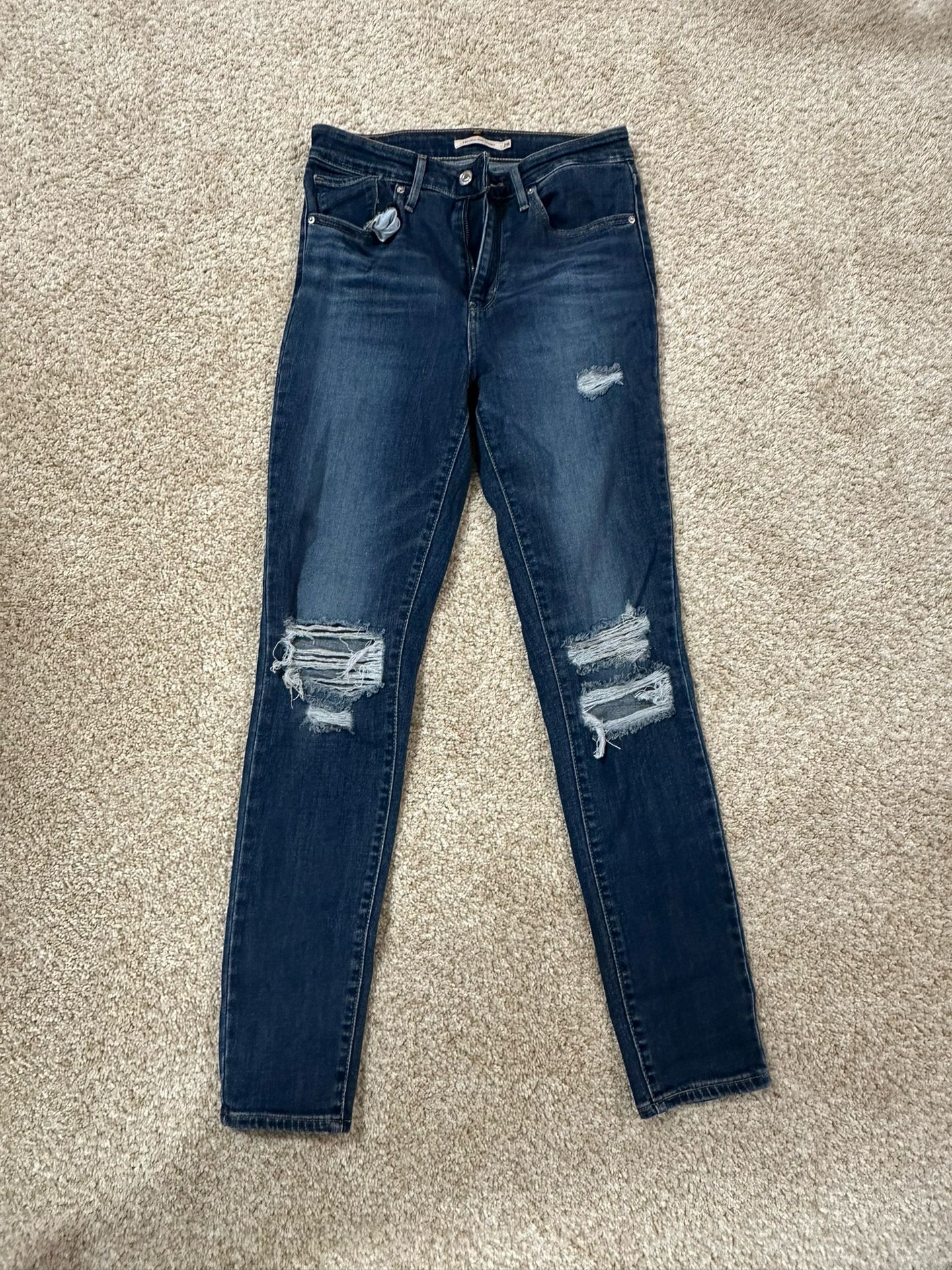 Levi’s Distressed Skinny Jeans