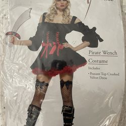 Leg Avenue Pirate Wench Costume