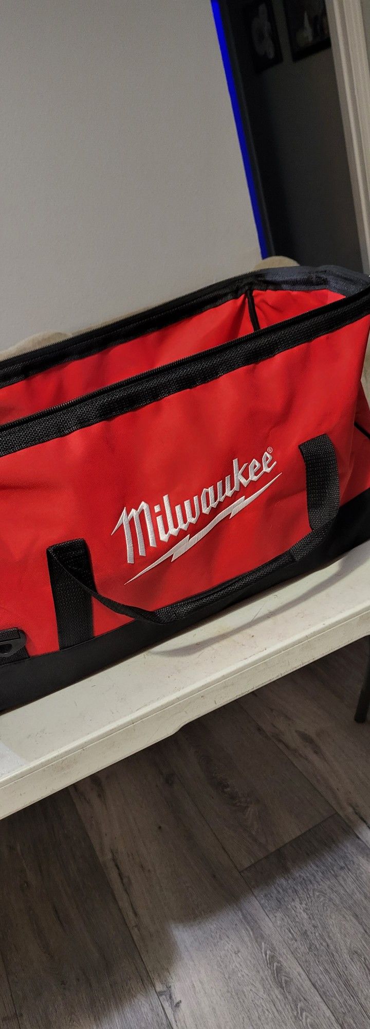 Milwaukee Bundle Set