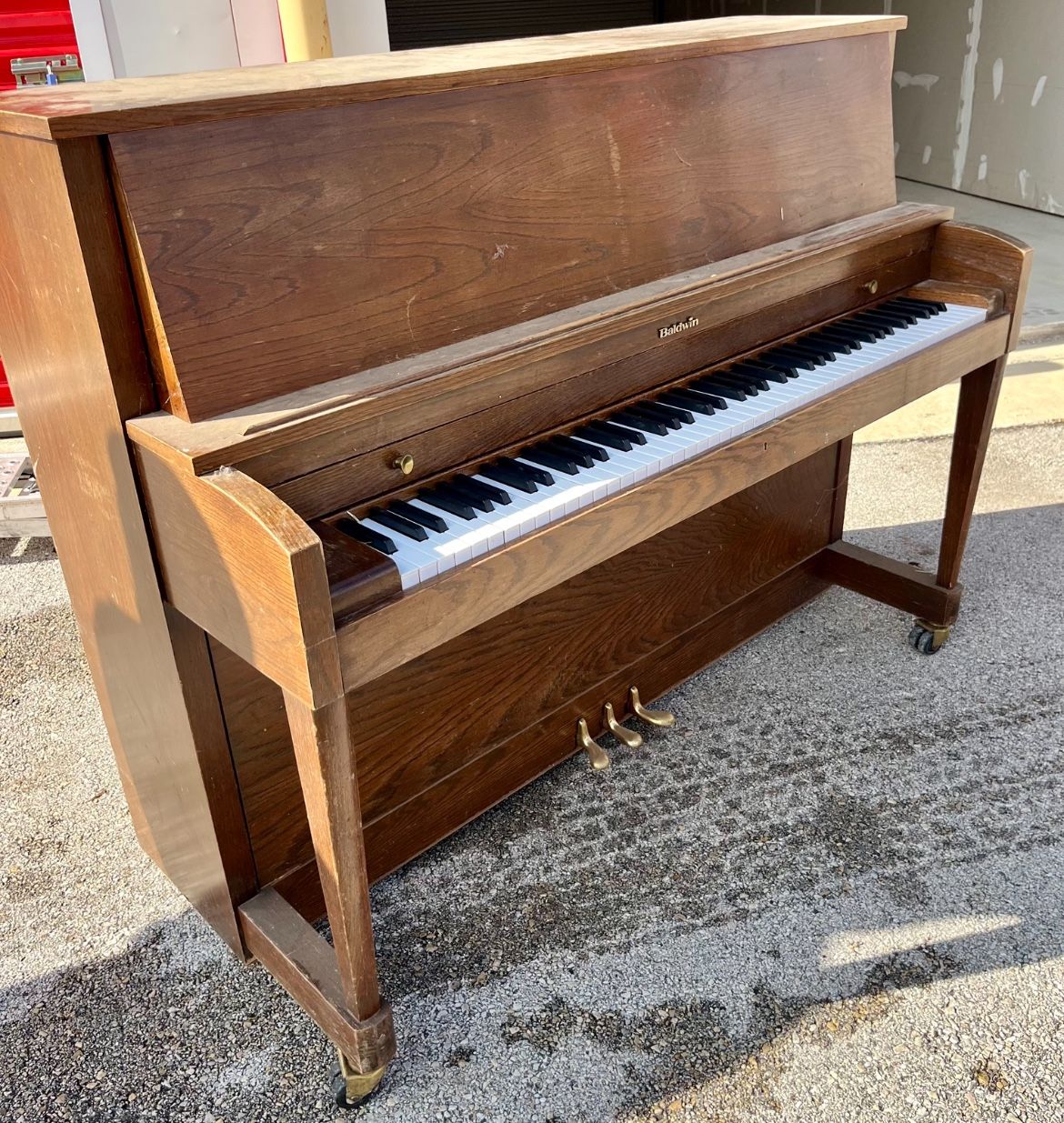 Great For Christmas - Beautiful Wood Upright Baldwin Piano