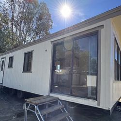 1989 Skyline 607 Park Model