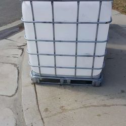 275 Gallon Tote Water Tank $85 each