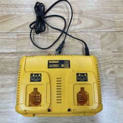 DEWALT Charger for 7.2V-18V Batteries, Dual Port (DC9320)