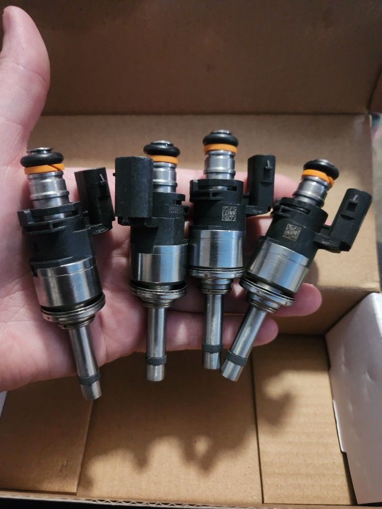 Ford Fuel Injectors