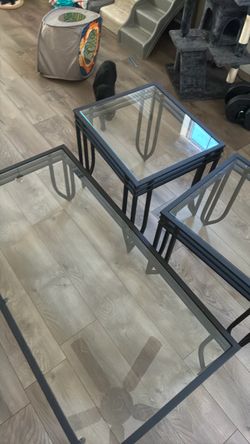 2 end tables set