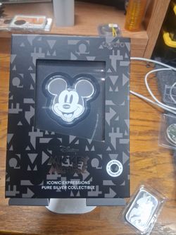 Disney Mickey Mouse Pure Silver Collectible – Agora