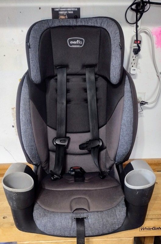 Evenflo Maestro Sport Booster Car Seat