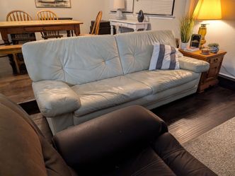White 🤍 Sofa