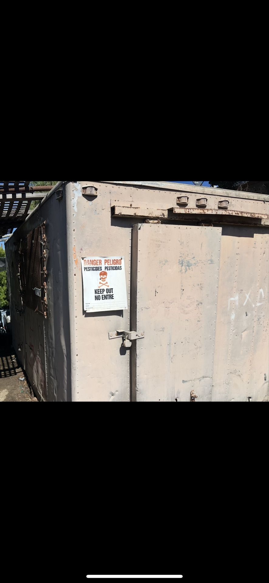 14  Ft Shipping Container/ Reefer