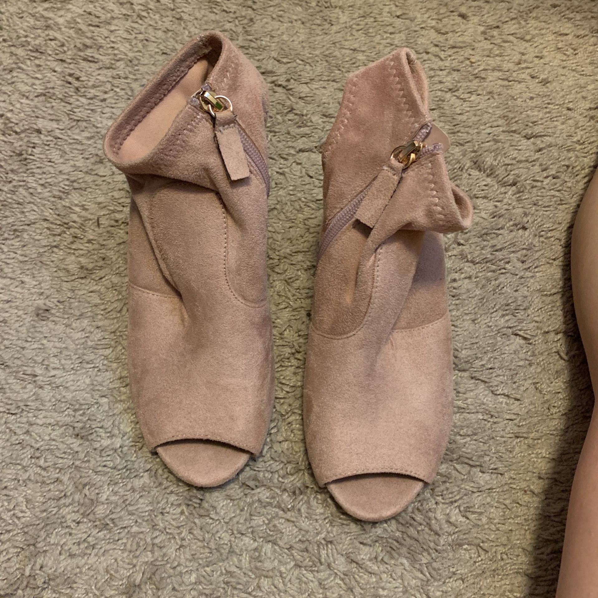 Size 7 1/2 Pink Open Toe Heels