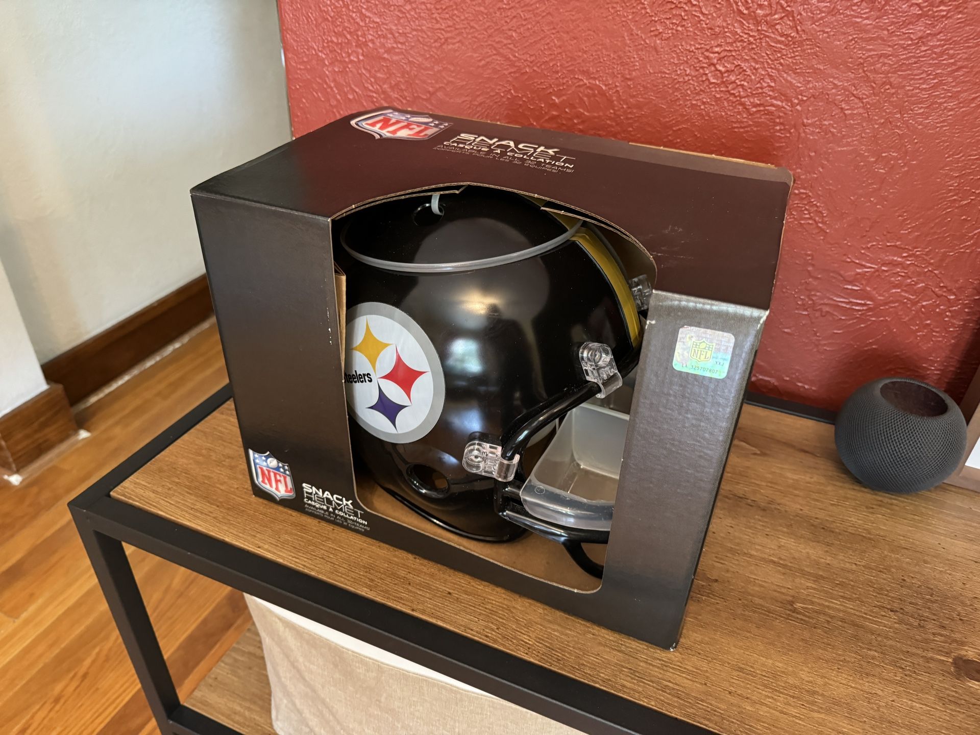 Steelers NFL Snack Helmet Official Gear