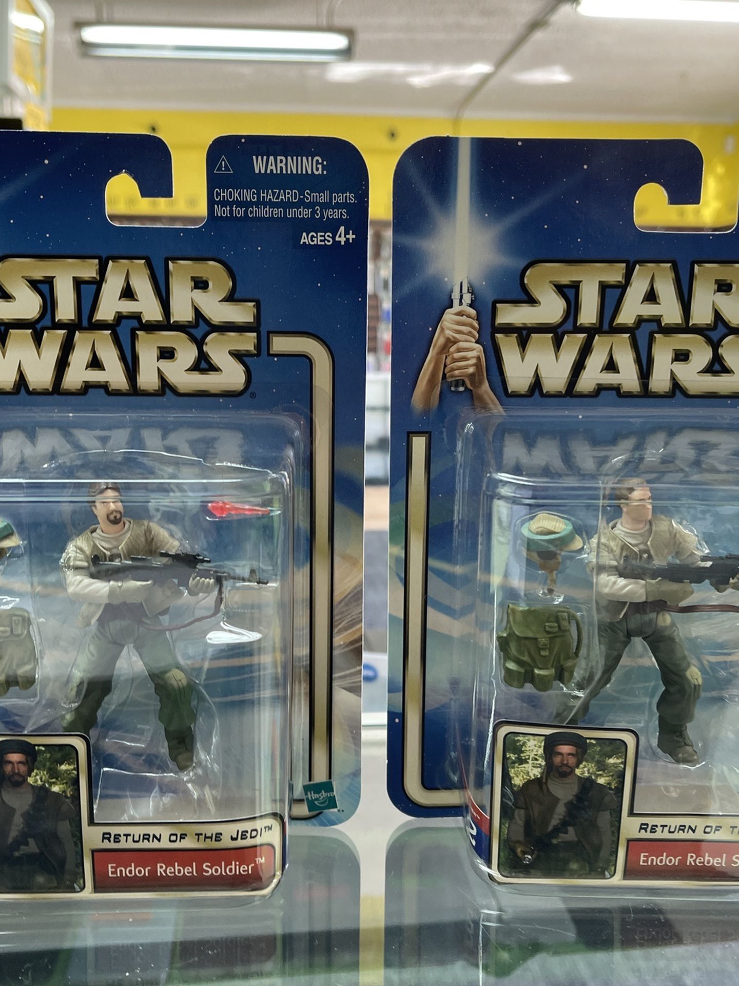Lot of 2 STAR WARS RETURN OF THE JEDI ENDOR REBEL SOLDIER WITH & WITHOUT BEARD