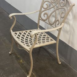 Gardens Treasures Antique White Bronze Outdoor Furniture Chair