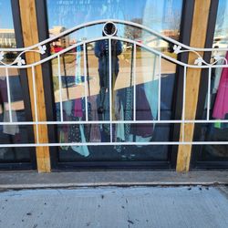 King Size Metal Leaf Bed Frame