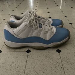 Air Jordan 11 Low Shoes Women’s Size 7Y