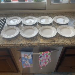 Mikasa 8 Inch Plates 