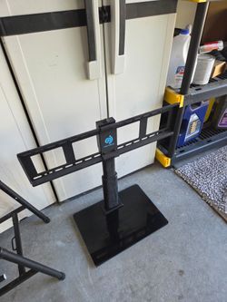 TV swivel mount