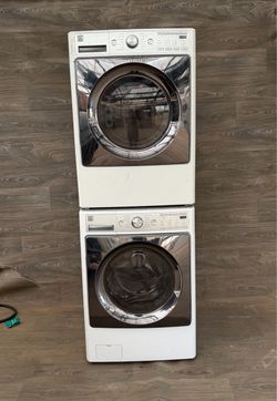Kenmore washer and dryer laundry set