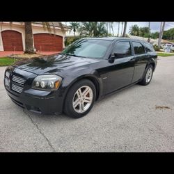 2005 Dodge Magnum